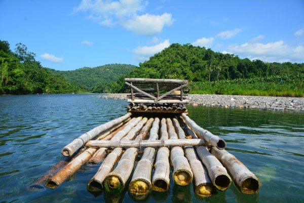 Деревянный плот