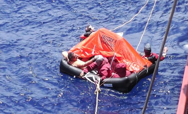 Деревянный плот