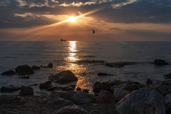 Вечер на море
