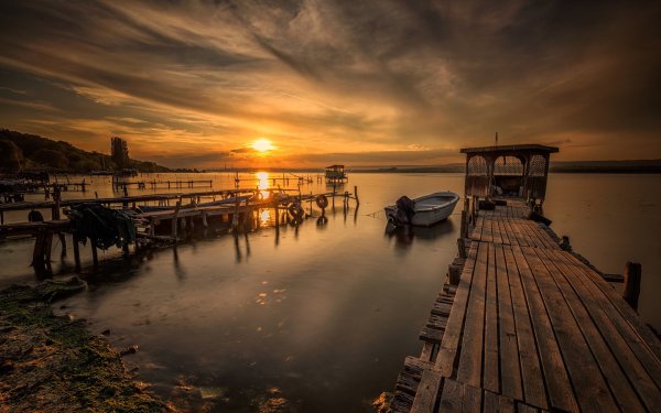 Море причал