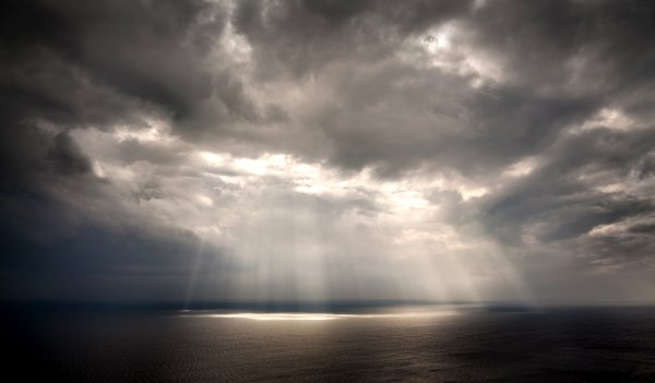 Черно белые волны