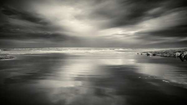 Темное море