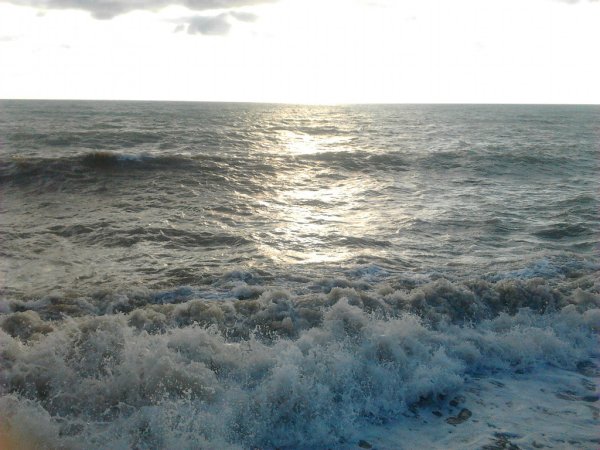 Белые барашки на море