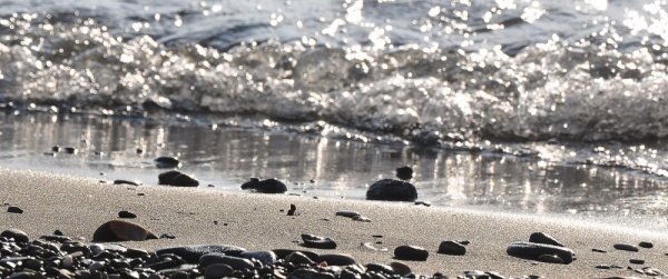 Фото моря в серебристых тонах