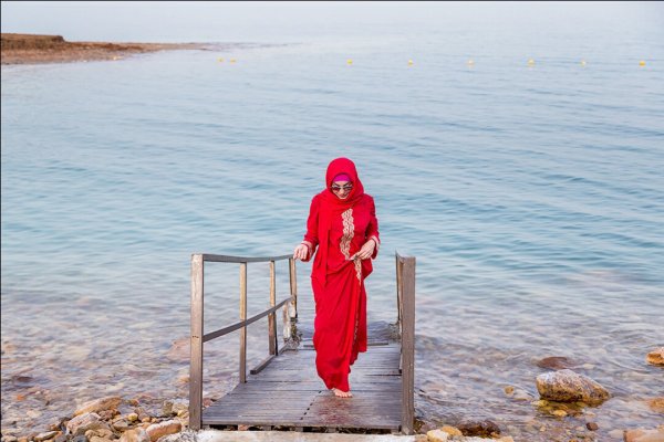 Мусульманка со спины