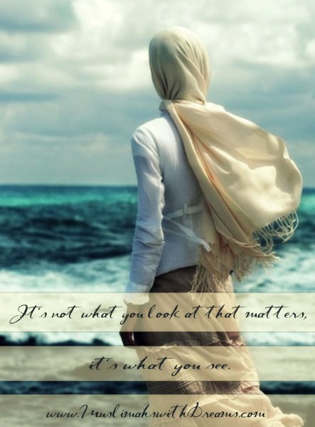 Мусульманка на море