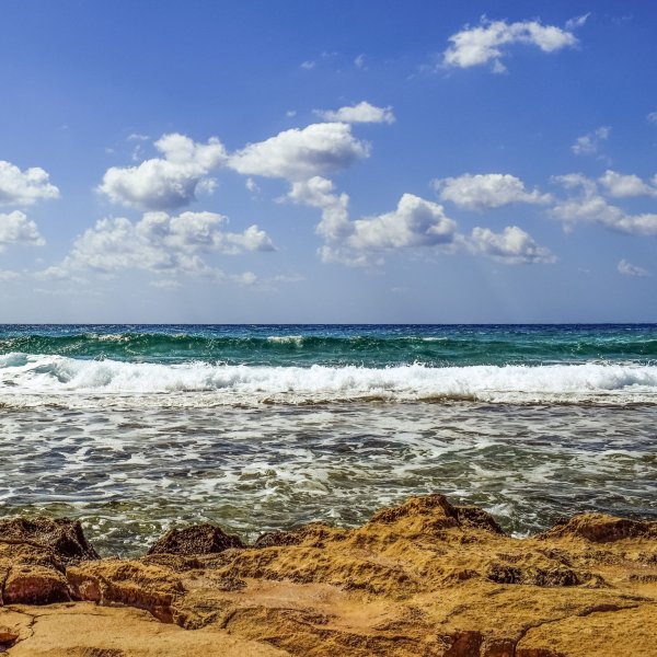 Море издалека