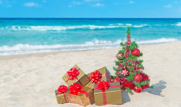 Новый год на берегу моря