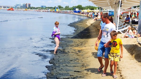 Девушка из морской пены