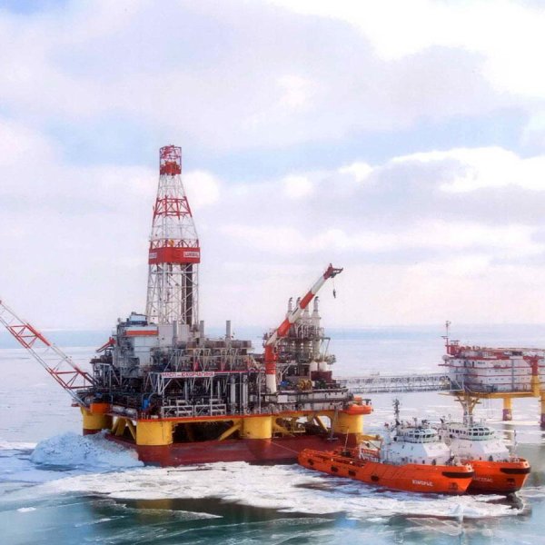 Морской ледостойкой платформе им. Юрия Корчагина