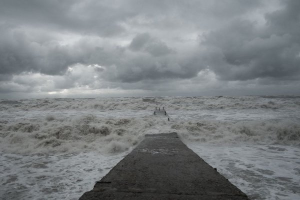 Печальное море