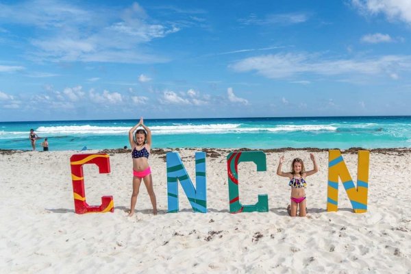 Cancun Mexico табличка