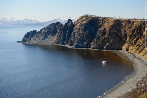 Берег Охотского моря в Магадане