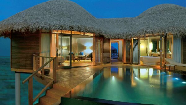 Лачуги Хижины на берегу океана