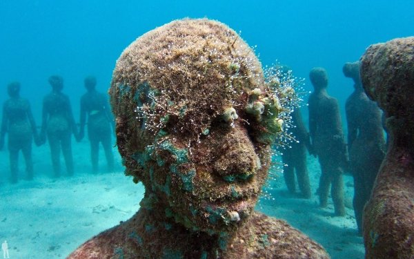 Голубая дыра Дина