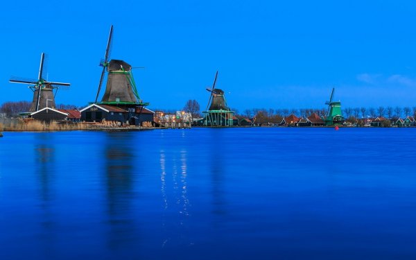 Парад кораблей в Амстердаме