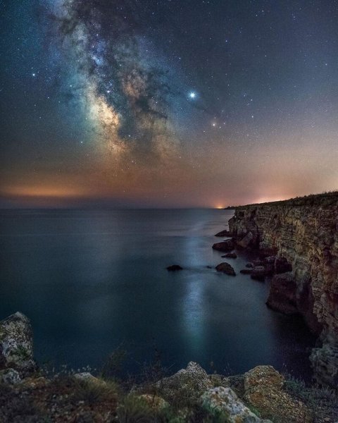 Ночное небо и море