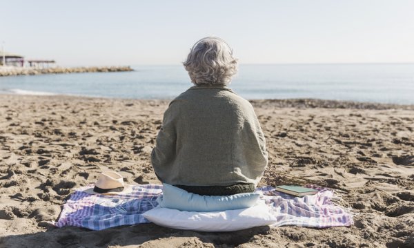 Старушки на море