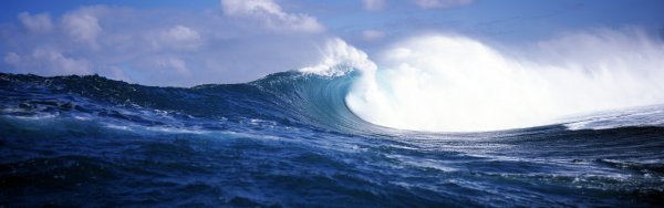 Море шторм панорама