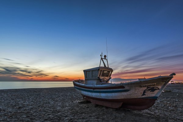 Рыболовецкий Баркас река-море