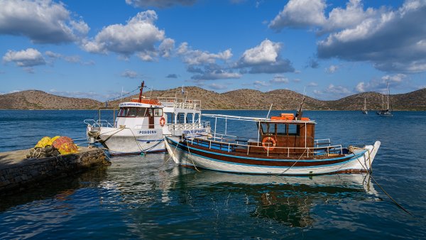 Морской рыболовецкий Баркас