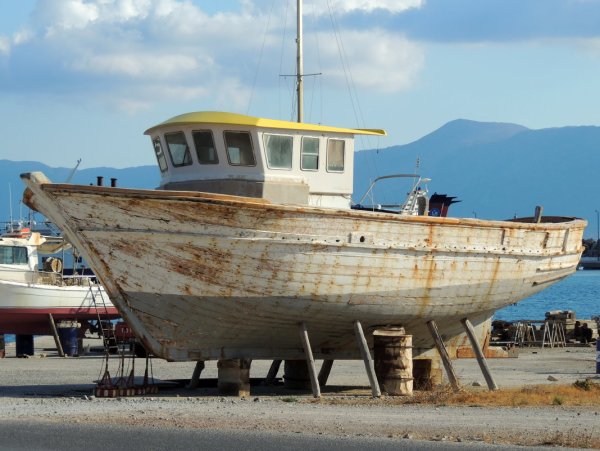 Рыболовецкий Баркас река-море