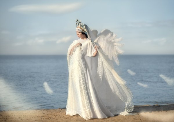 Художник Tang Yuehui