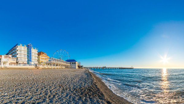 Морской берег Лазаревское