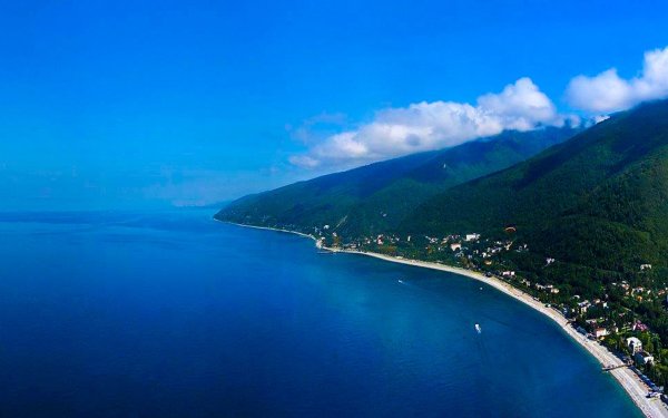 Пицунда Абхазия горы