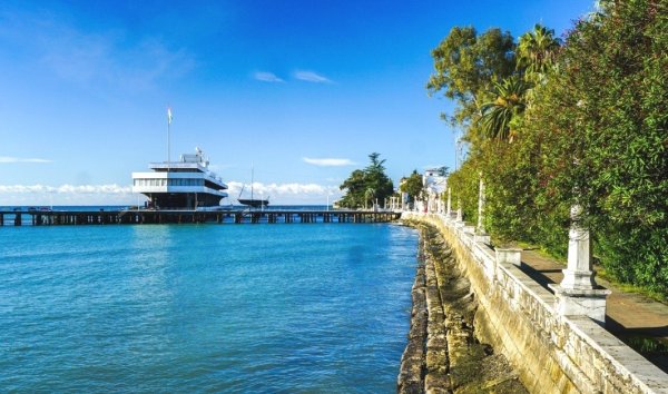 Набережная Махаджиров Абхазия