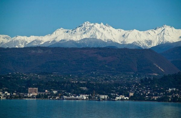 Абхазия Гагры 2022 колонада