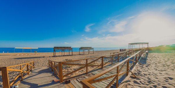 Пляж Золотая бухта Анапа