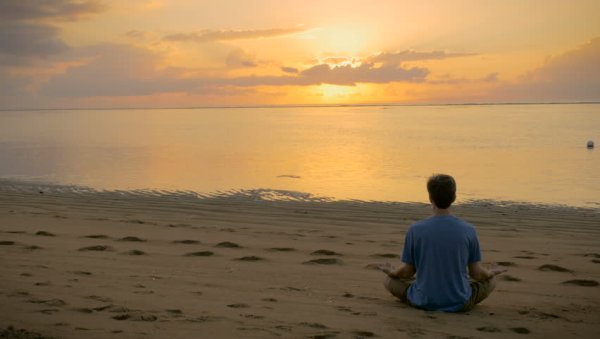 Монах у моря