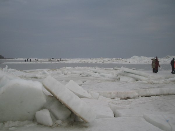 Зима на Азовском море