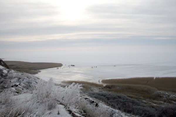 Замерзшее Азовское море