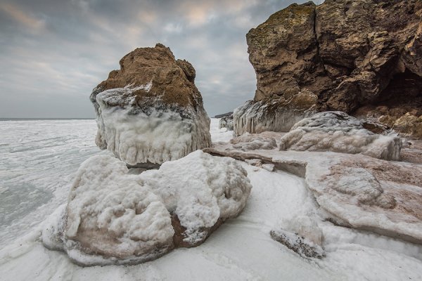 Замерзшее Азовское море