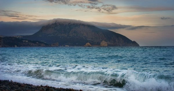 Артек гора Аю Даг закат