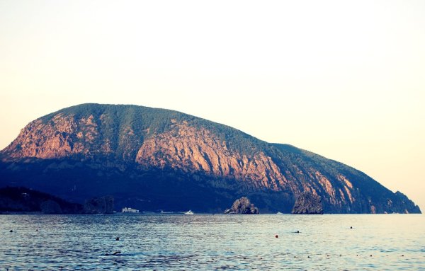 Гурзуф медведь гора