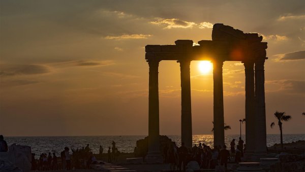 Храм Аполлона в Турции Анталия