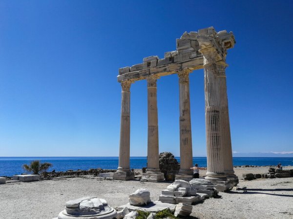 Храм Аполлона в Турции