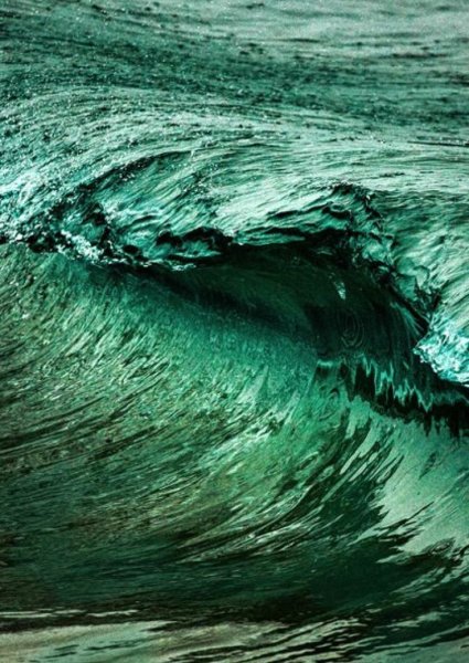 Море изумрудного цвета