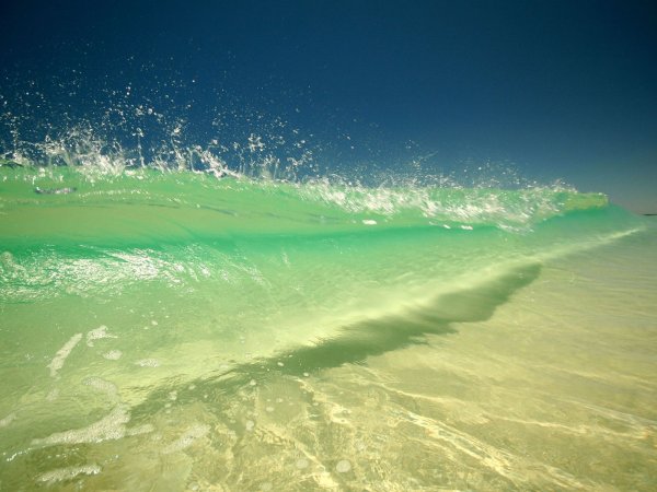 Бирюзовое море