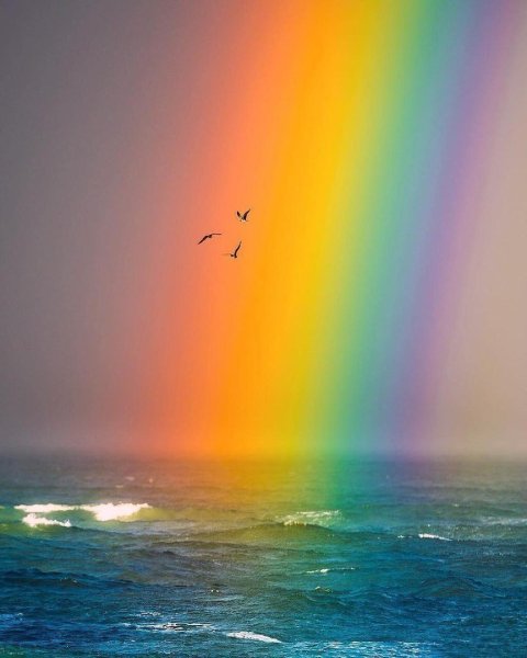 Радуга на море