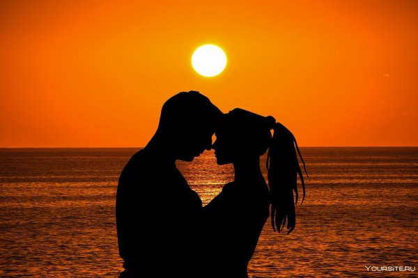 Двое на закате