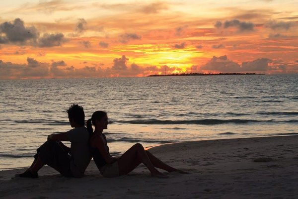 Двое на закате