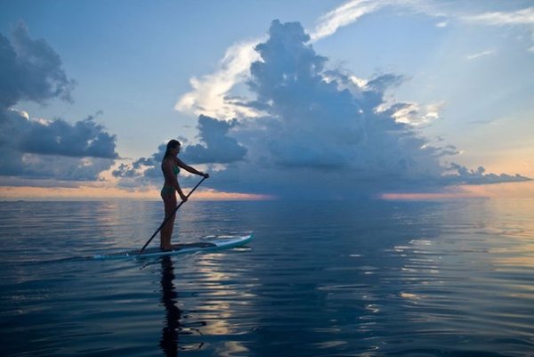 САП море девушка закат