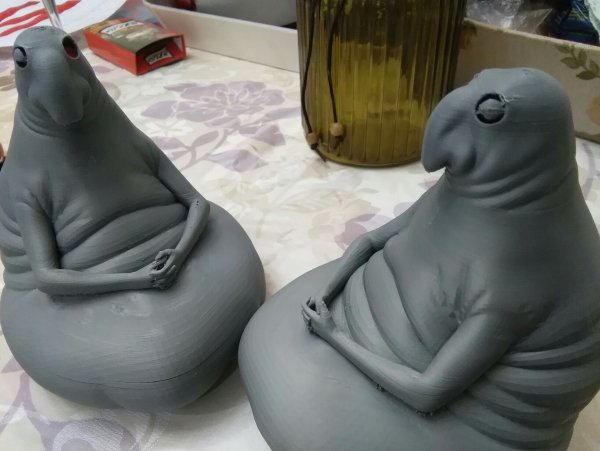 Ждун за столом