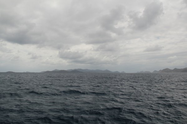Пасмурное море