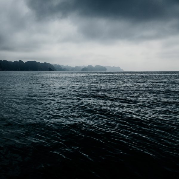Мрачное море