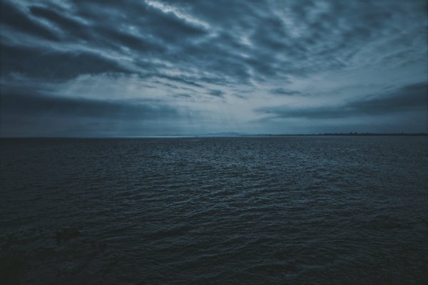 Мрачное море